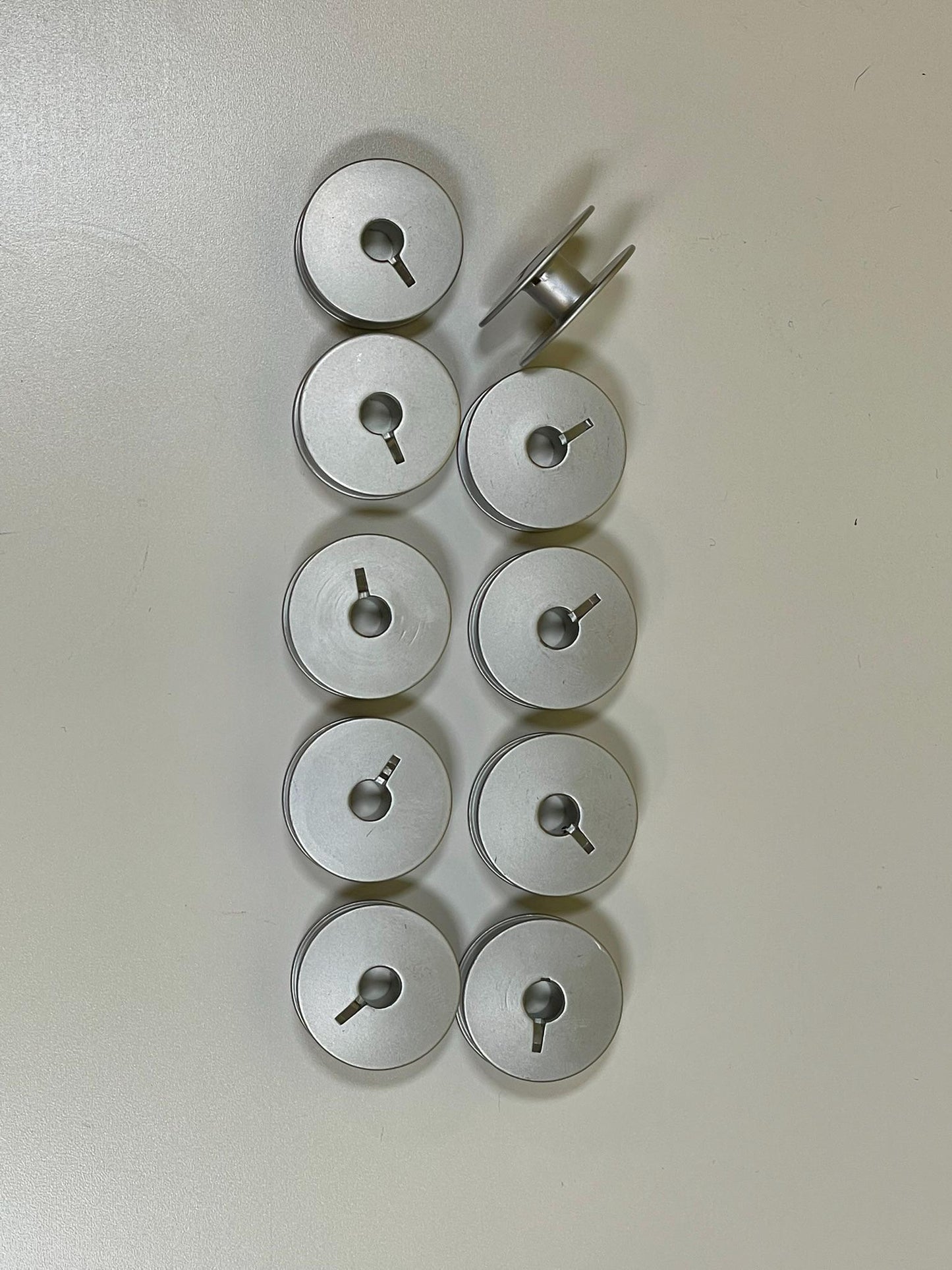 Longarm Set of 10 High Quality Large Capacity (M Size) Aluminum Bobbins