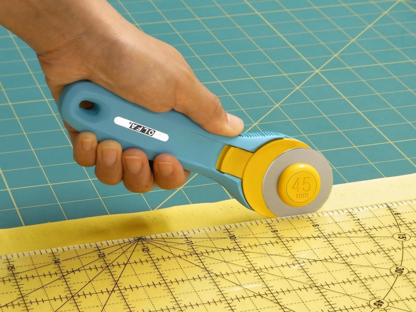 Splash Rotary Cutter 45mm Aqua RTY2C