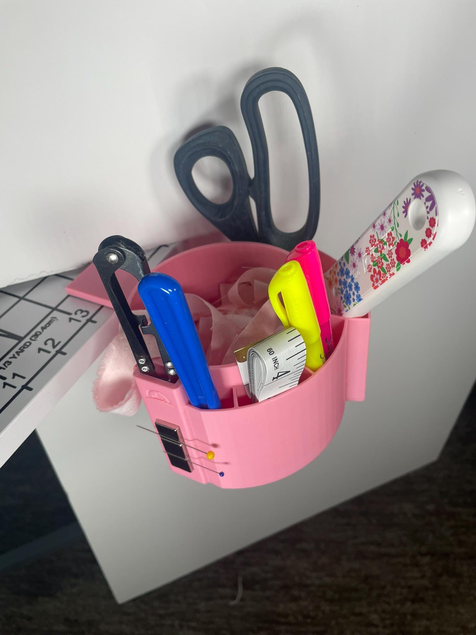 Handy Bin Organizer - Clamp on table Organizer for Quilting, Crafting, Cutting - Available in 11 Colors. Pinking Shears or large scissors - Ray of Sonshine Design