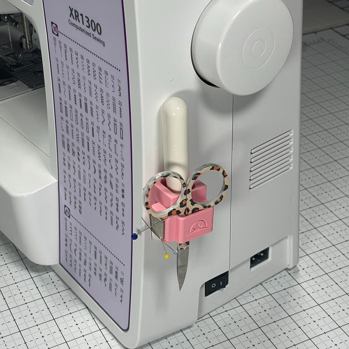 Magnetic Seam Ripper Holder for Sewing Machine | Scissor & Pin Organizer | Snip-n-Pick Dock™ | Sewing Notion