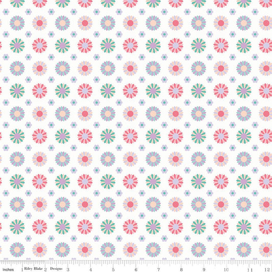 Patchwork Dresden Cream Riley Blake Quilting Cotton Fabric by the Yard - Ray of Sonshine Design